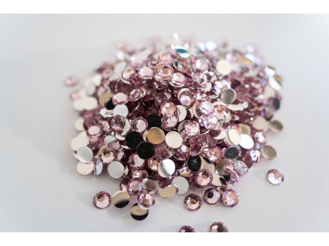 Light Amethyst Resin Rhinestones