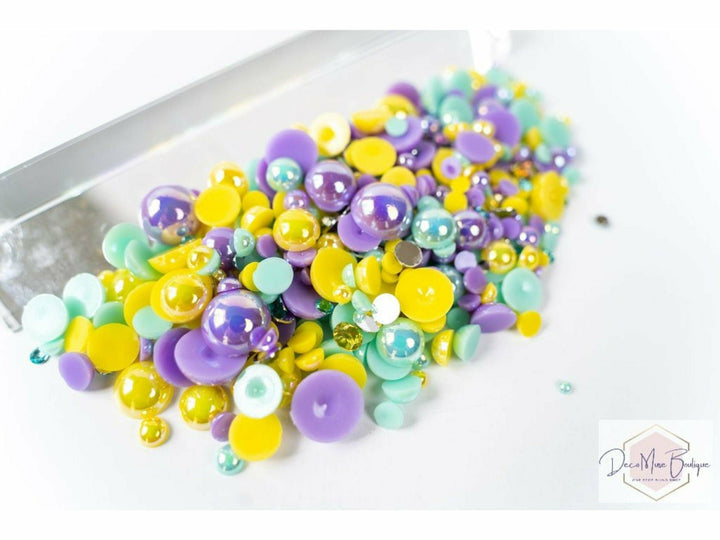 Carnival Pearls and Rhinestones Mix